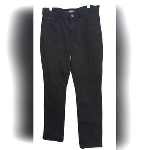 Lee Women’s Black Regular Fit Mid Rise Straight Leg Jean- Size 14 Long EUC